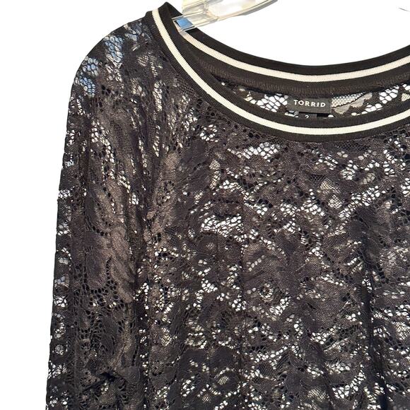 Torrid Black Lace Sweatshirt Womens Size 2X Stretch Rib Trim Whimsigoth Grunge - Picture 3 of 11